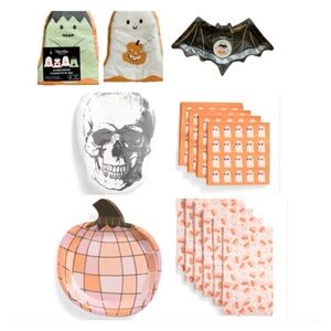 Lot of 6 packages of party supplies! Napkins & Plates! Halloween Lot! New!